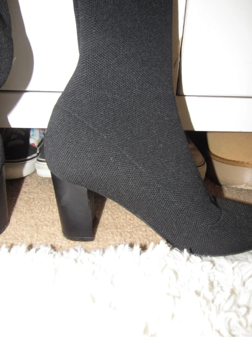 Windsor over knee